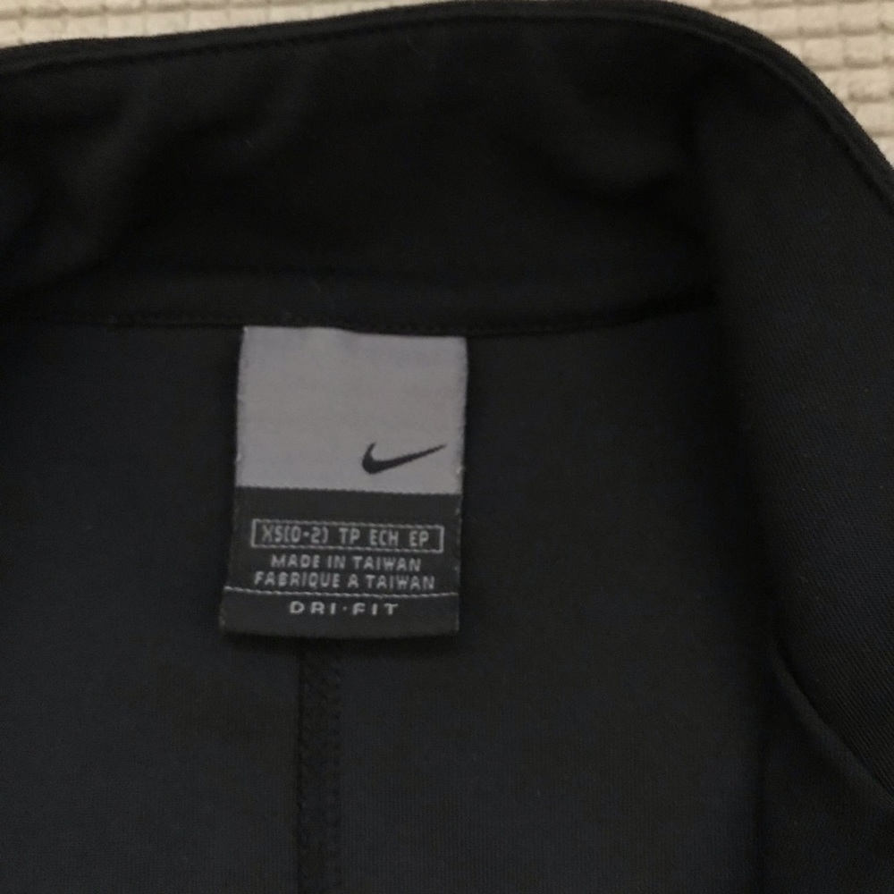 Nike Dri-fit  athletic zip up cropped jacket - Picture 5 of 7
